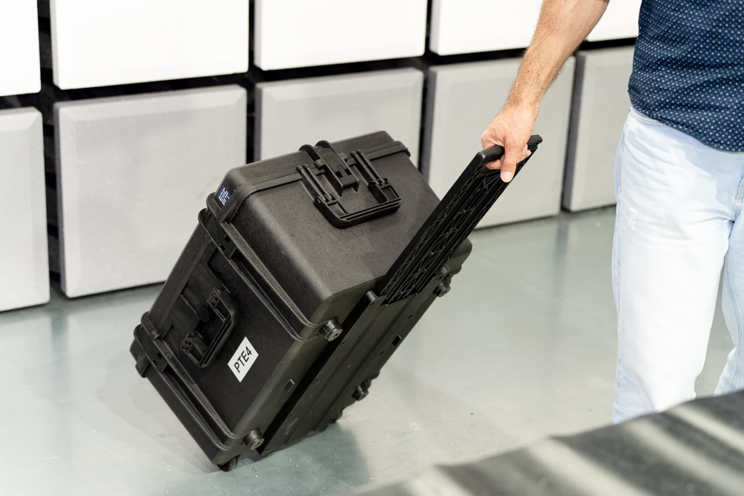 Maßgeschneiderte Transportverpackung für PTE-Geräte